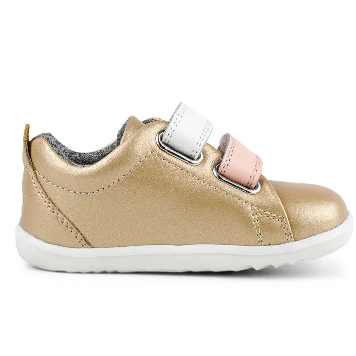 Bobux Step Up SU SWITCH Grass Court Sneaker Gold 731720