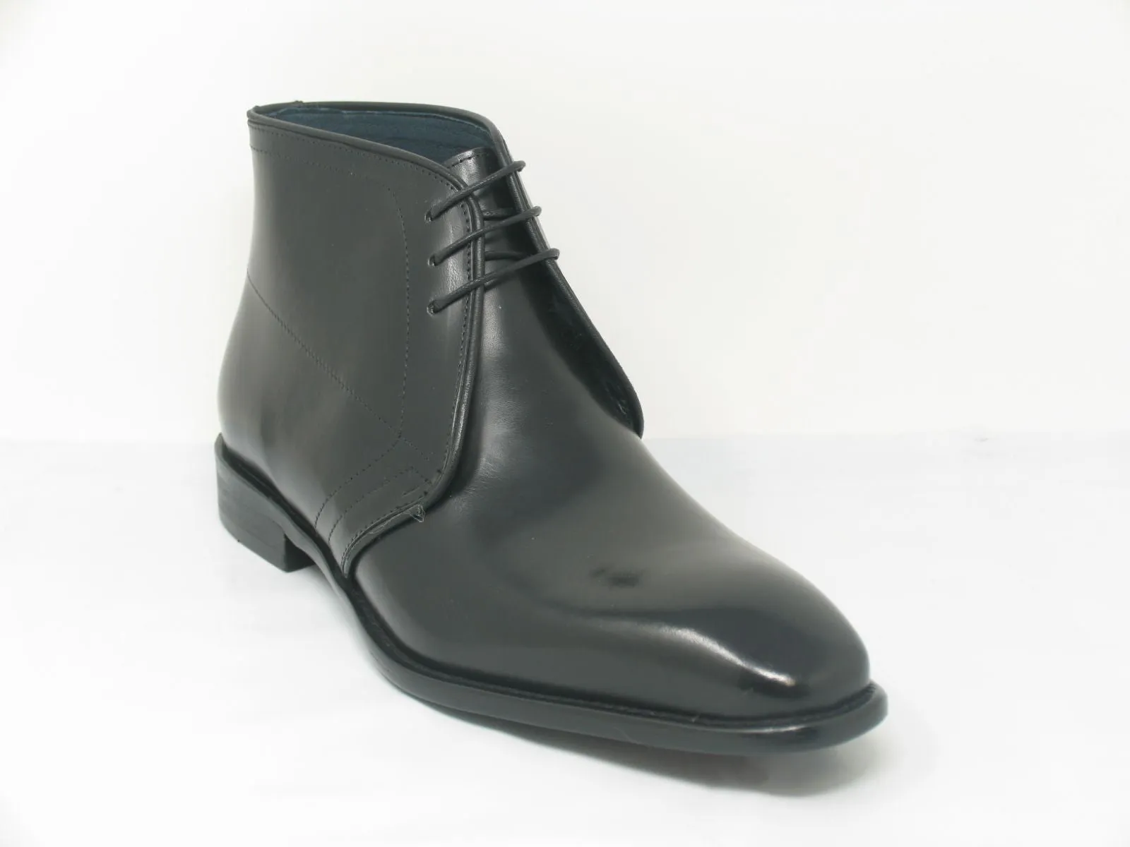 Calfskin Chukka Boot Black