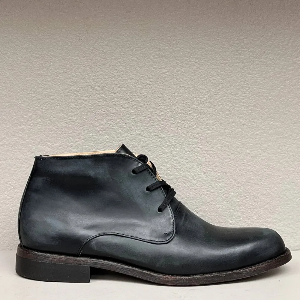 Chukka Boot- lace up/ black leather-distressed/ leather sole