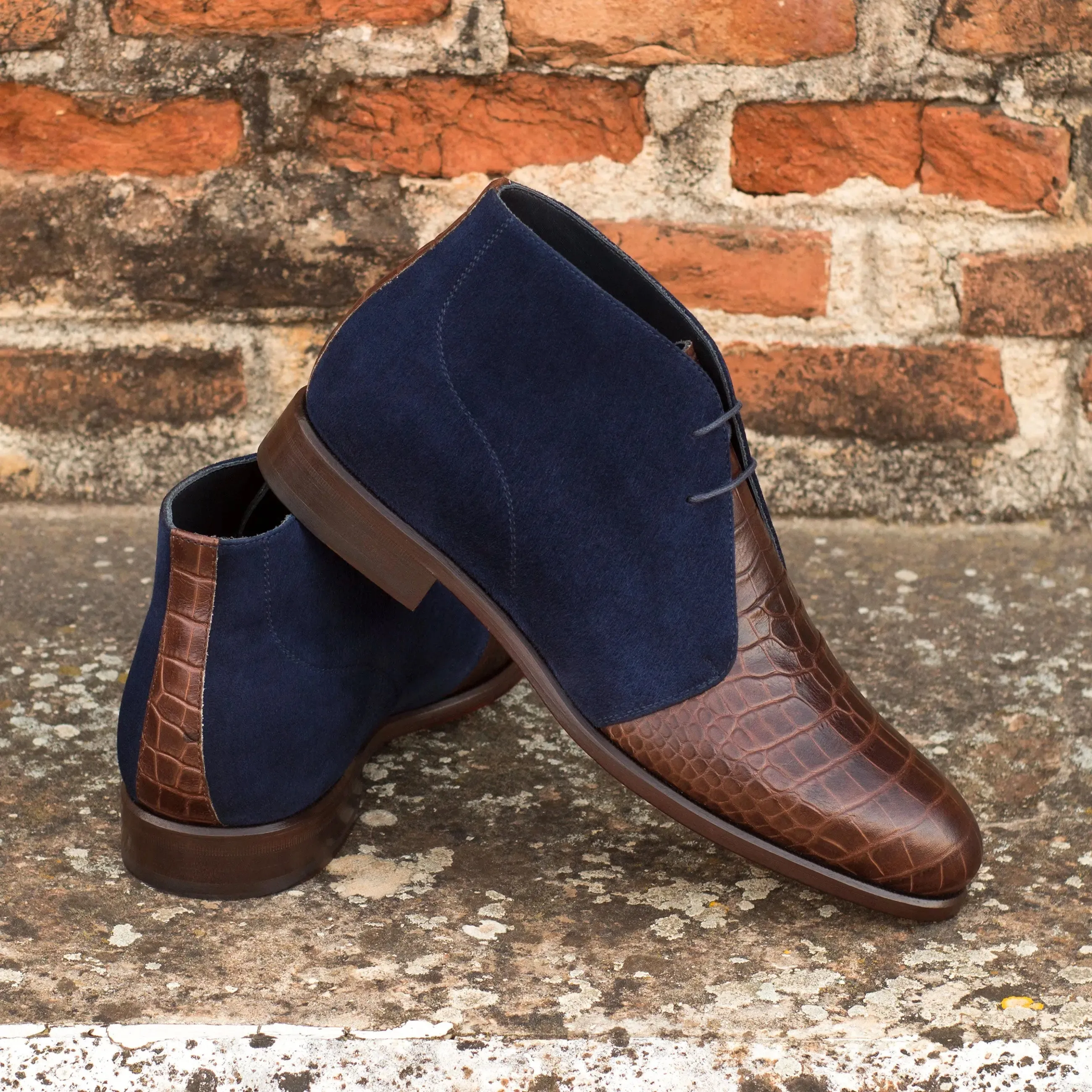 DapperFam Vivace in Dark Brown / Navy Men's Italian Croco Embossed Leather & Italian Suede Chukka