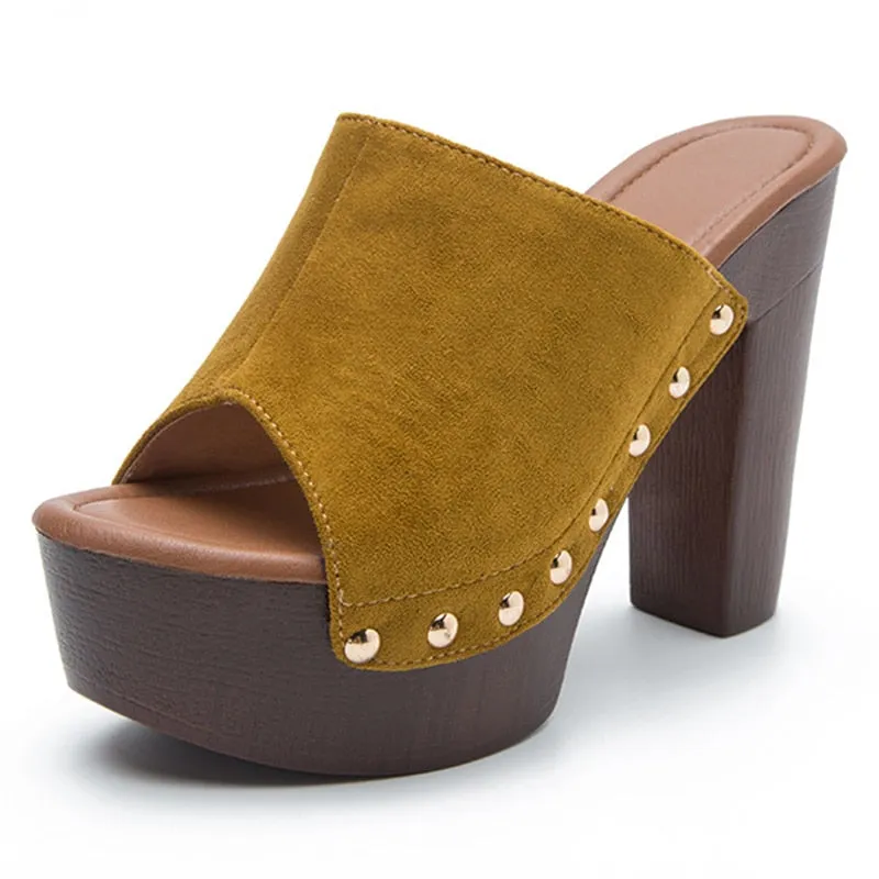 Leather Round Toe Platform Rivet Sandals