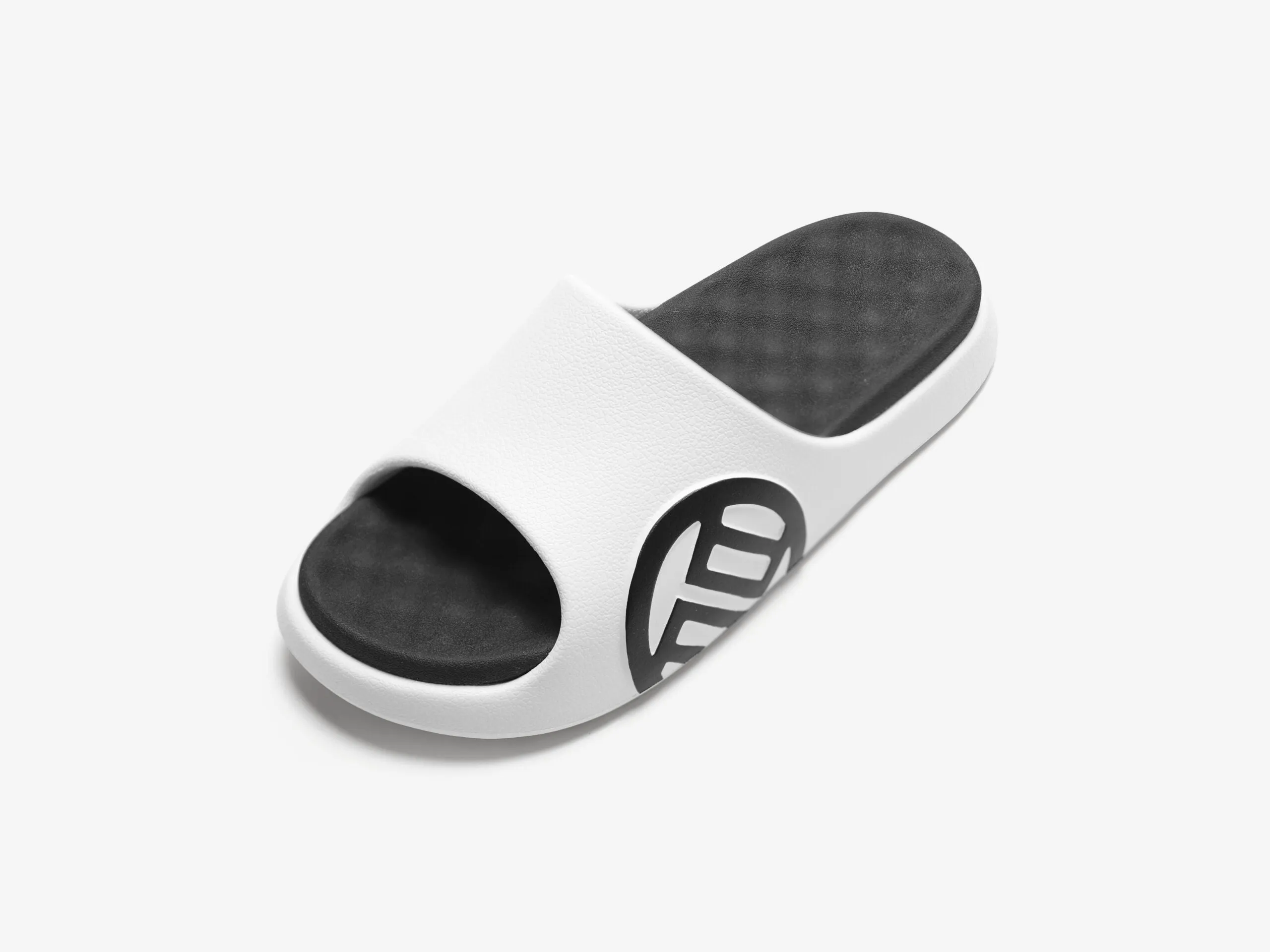 LUXIAOJUN"QI" Slides (White)