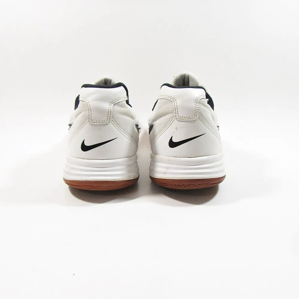 NIKE Court Shuttle 4