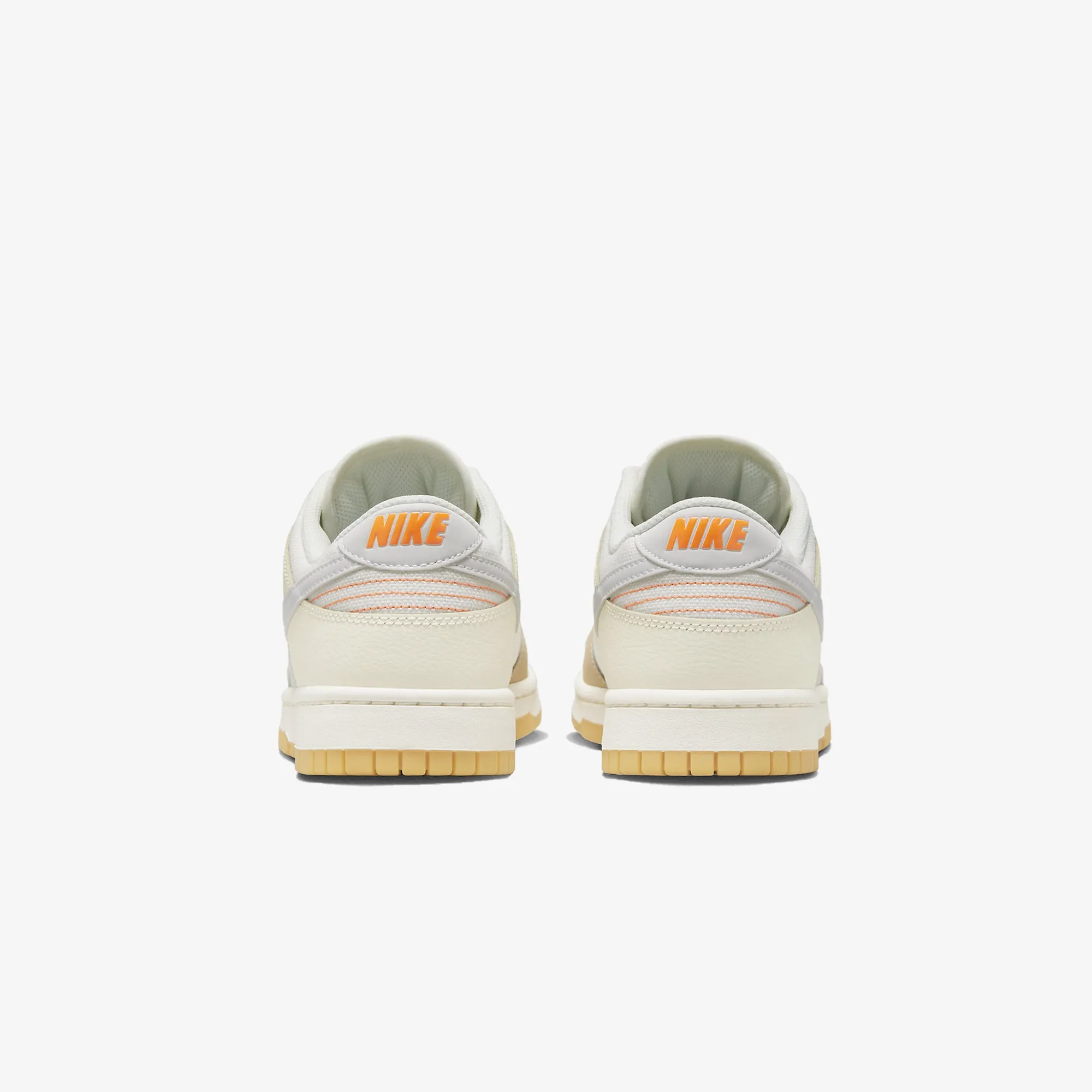 Nike | DUNK LOW SE  { WHITE/SAIL-WHITE-SANDDRIFT