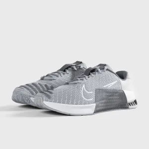 Nike - Metcon 9 Men's Training Shoes - LIGHT SMOKE GREY/WHITE-PHOTON DUST-WHITE