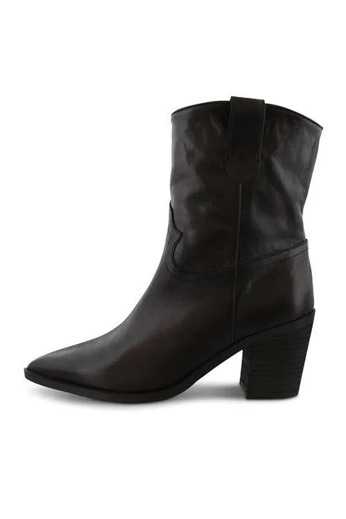 Pointed Toe Mid Heel Ankle Boots