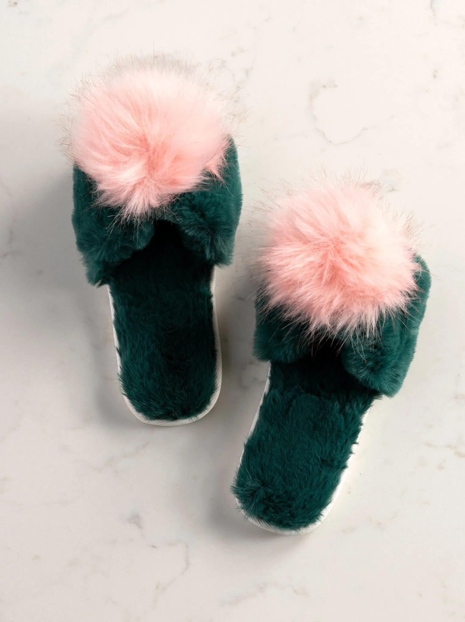 Shiraleah Amor Holiday Slippers, Green by Shiraleah