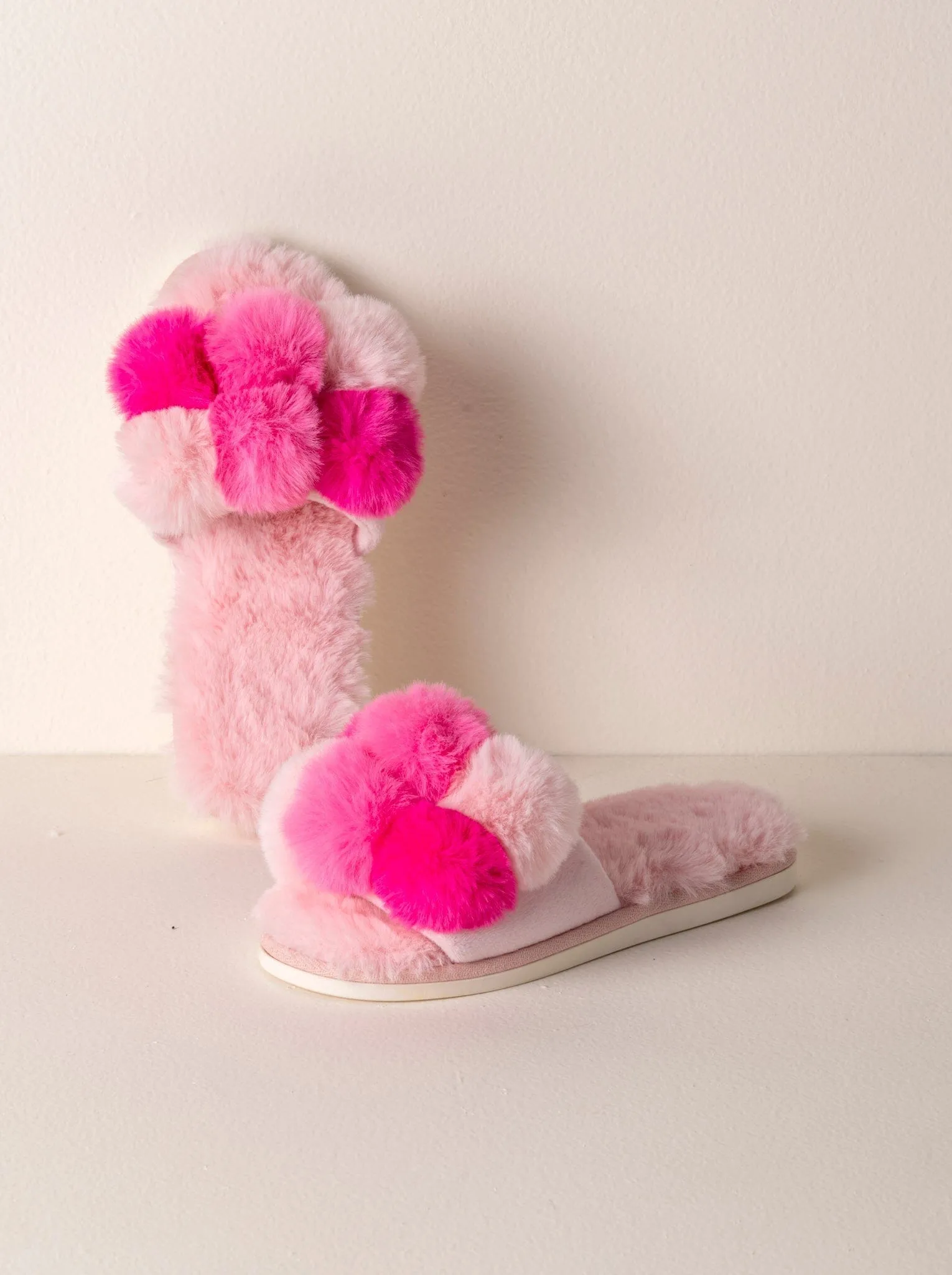 Shiraleah Carina Slippers | Pink