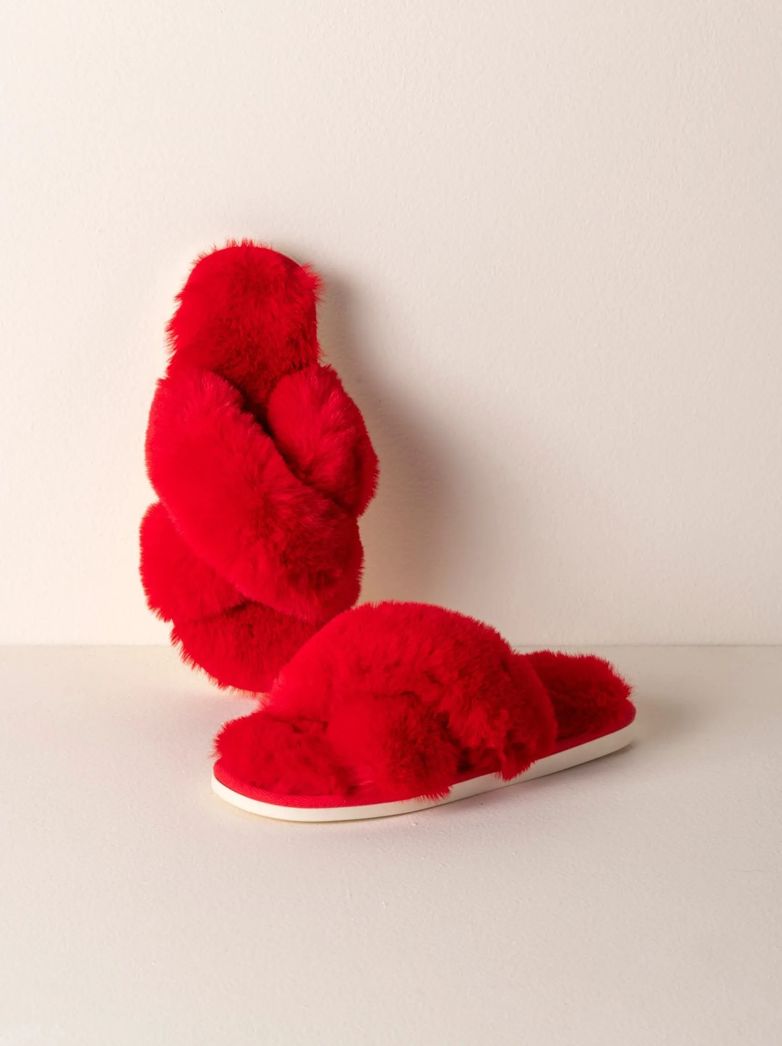 Shiraleah Christina Slippers | Red