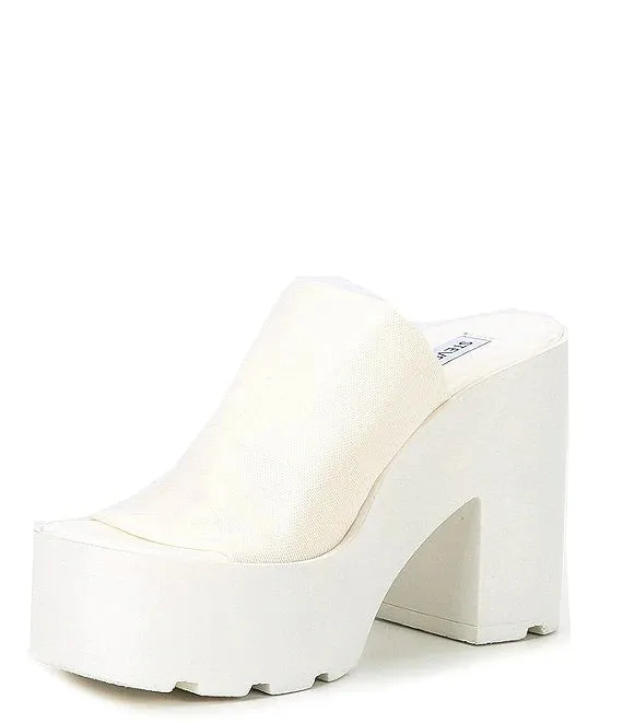 Steve Madden Sami Platform Sandal in White