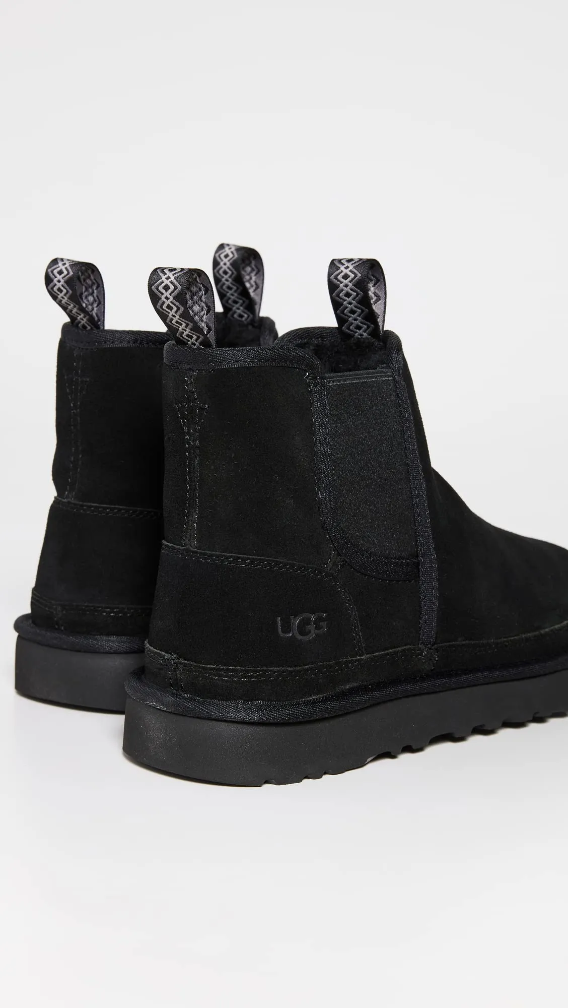 UGG Men's Neumel Chelsea Boot, Black